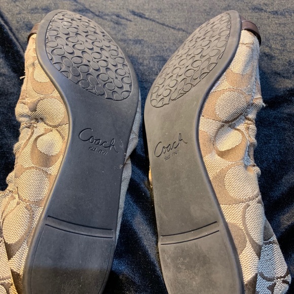 Coach Signature flats. Sz 7.5 Never worn NH6 - Picture 12 of 16